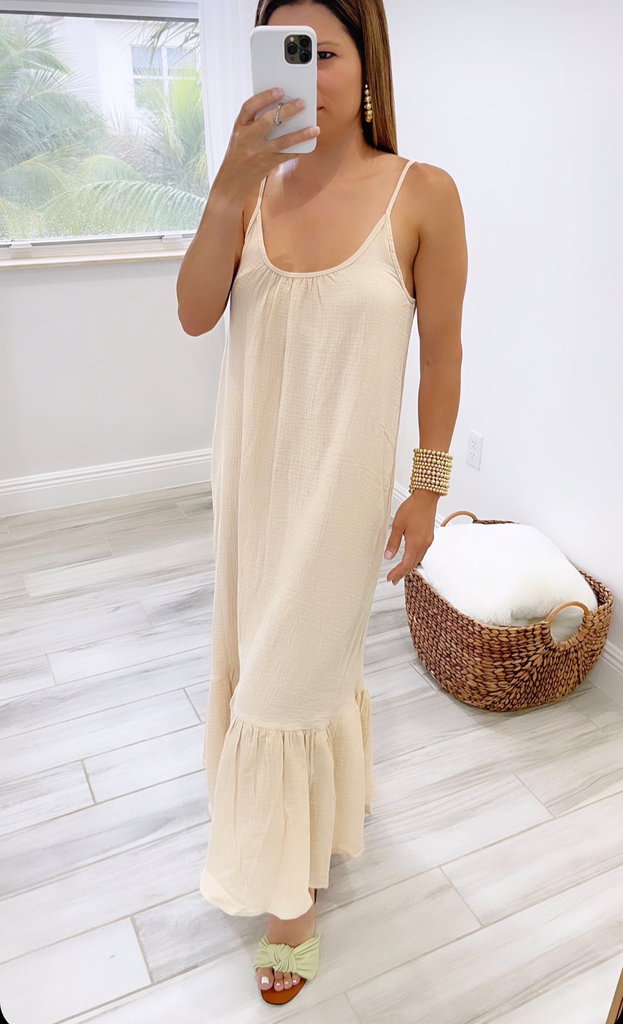 Taupe Relaxed Dress (cream)